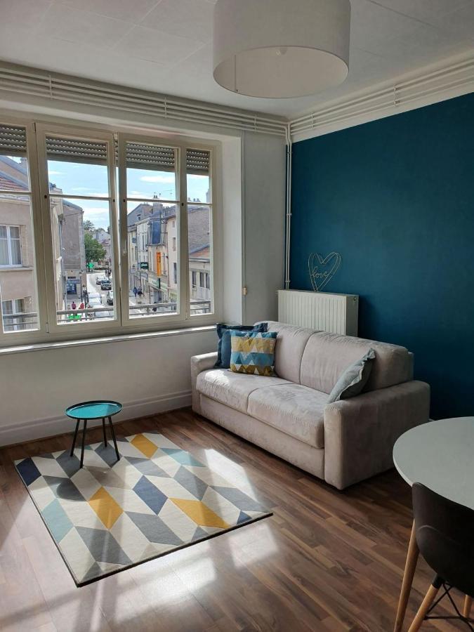 Charmant Appartement Au Coeur De Туль Экстерьер фото